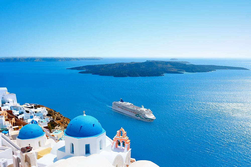 Exploring Santorini and Mykonos A Dreamy Greek Duo